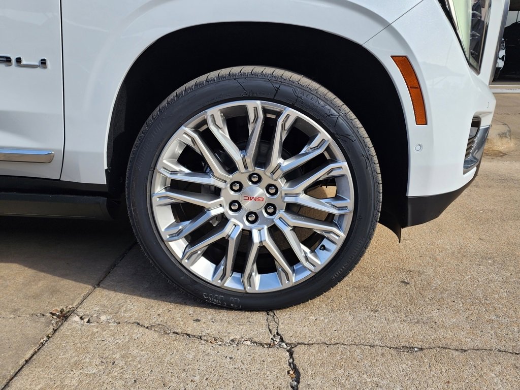 New 2026 GMC Yukon XL Denali w/ Denali Reserve Package image 62