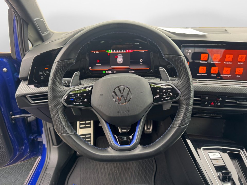 Used 2024 Volkswagen Golf R 2.0T image 12