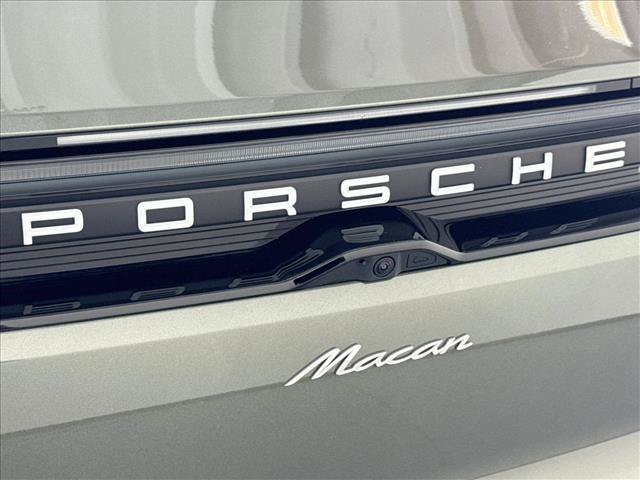 New 2026 Porsche Macan Electric RWD image 25