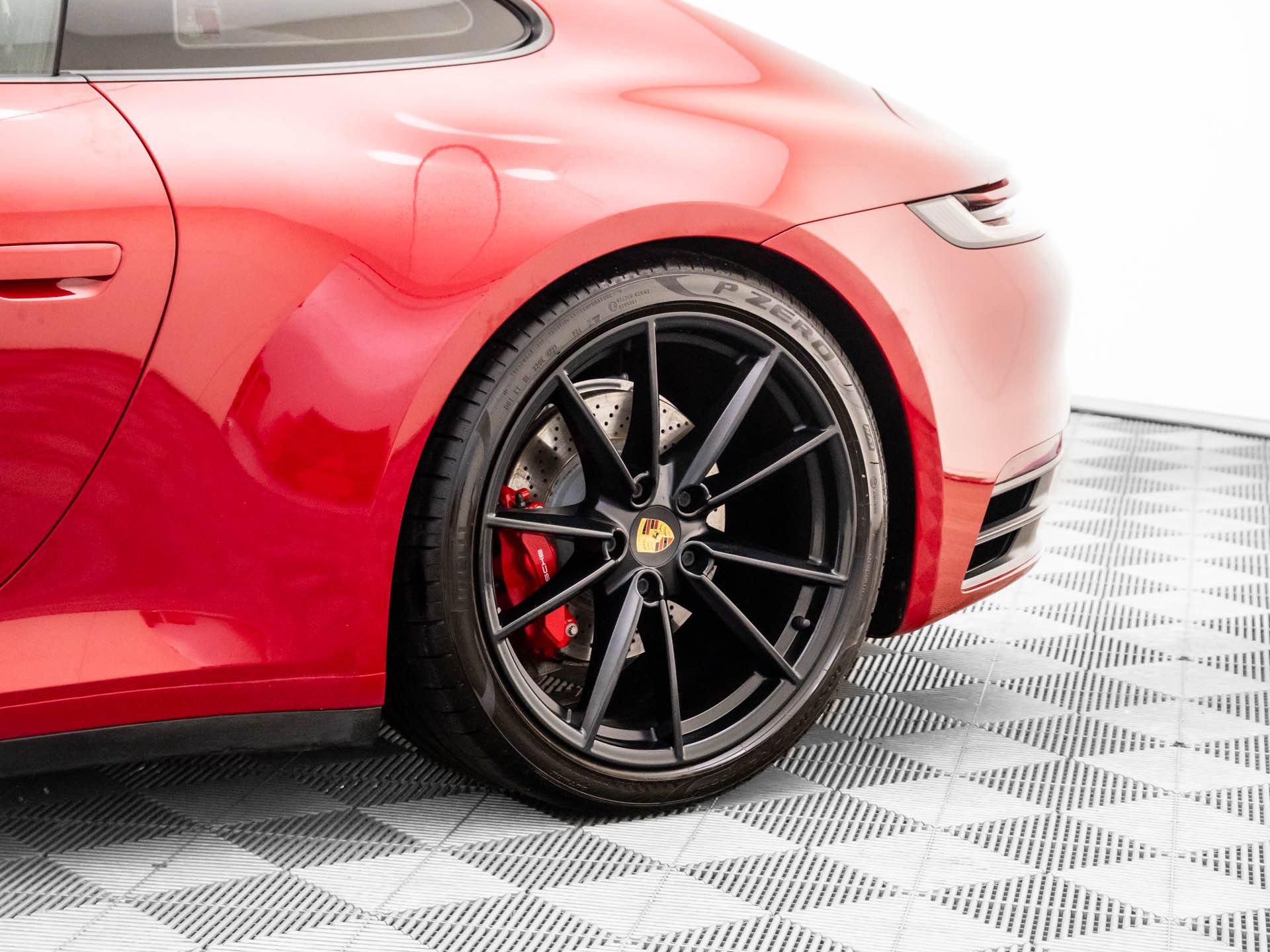 Used 2020 Porsche 911 Carrera S image 33