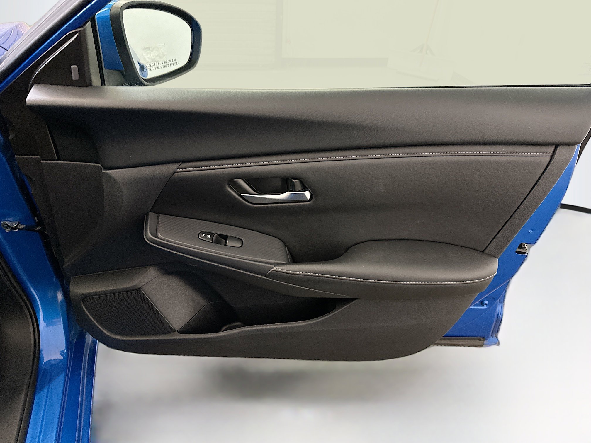 Used 2024 Nissan Sentra SV image 32