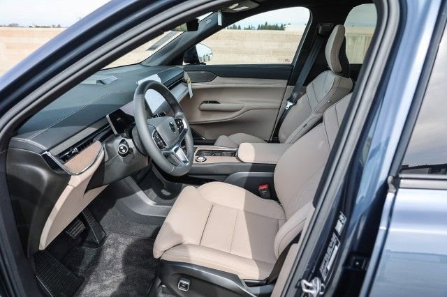 New 2025 Volvo EX90 Plus image 20