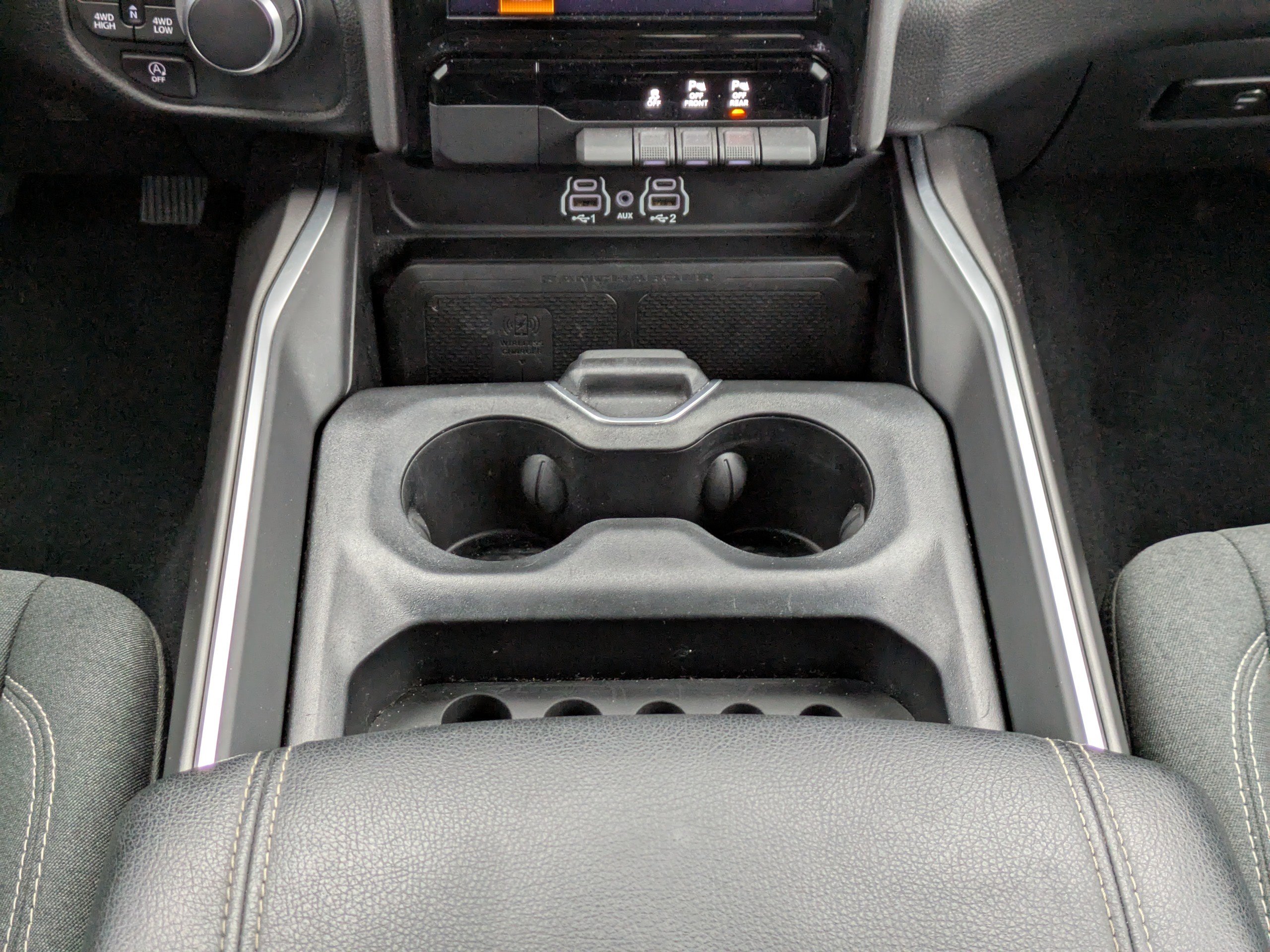 Used 2025 RAM 1500 Big Horn AWD/4WD image 17