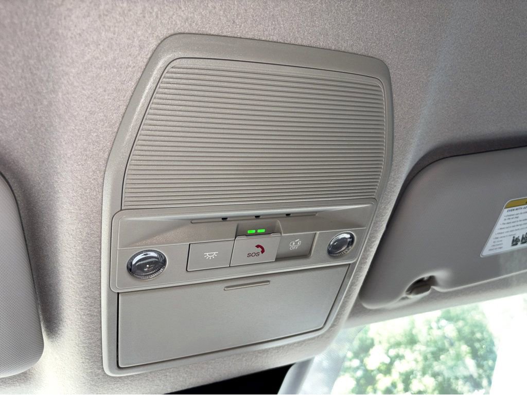 New 2026 Nissan Kicks SR w/ SR Premium Package FWD image 24
