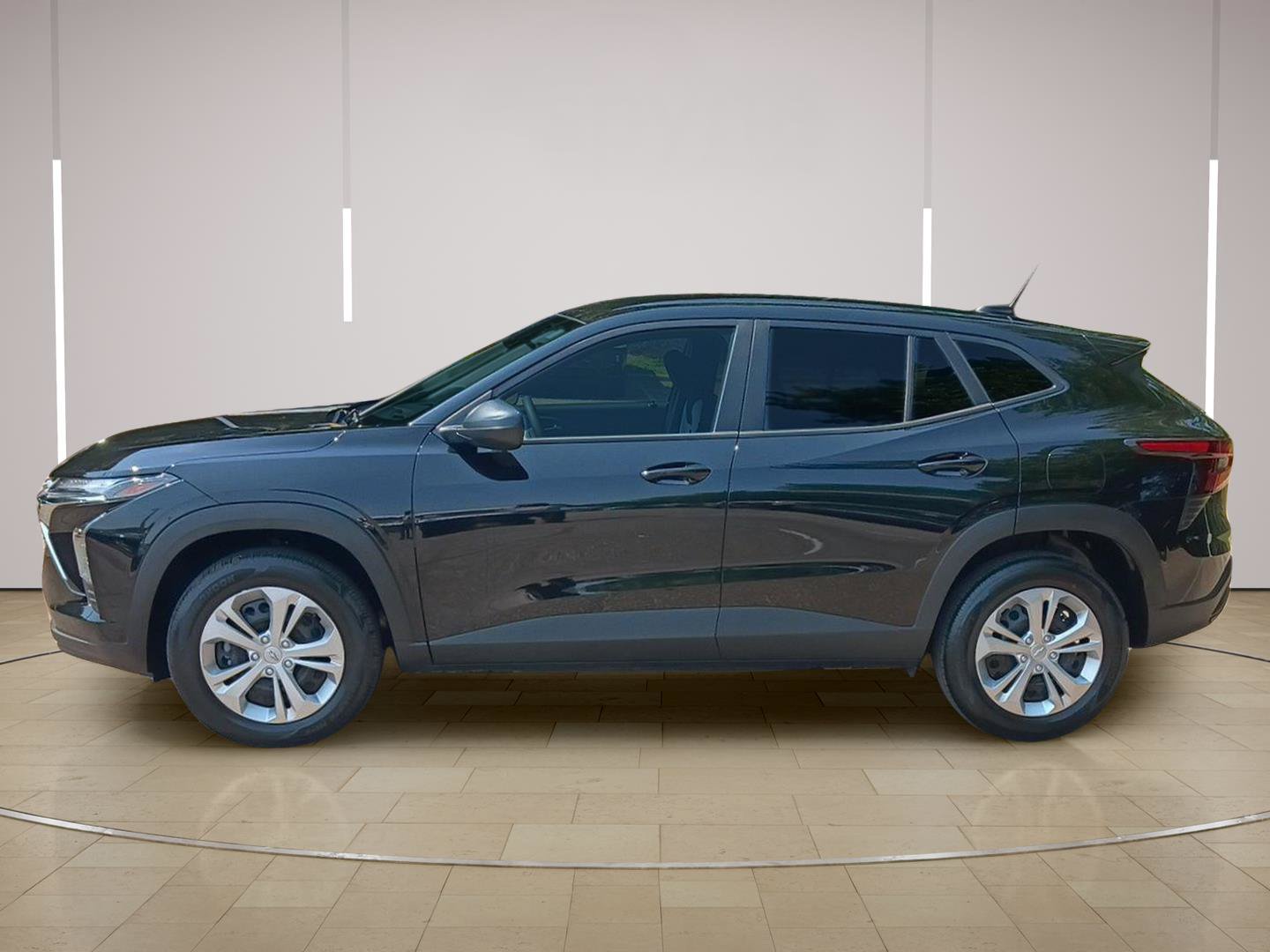Used 2026 Chevrolet Trax LS w/ Driver Confidence Package FWD image 5