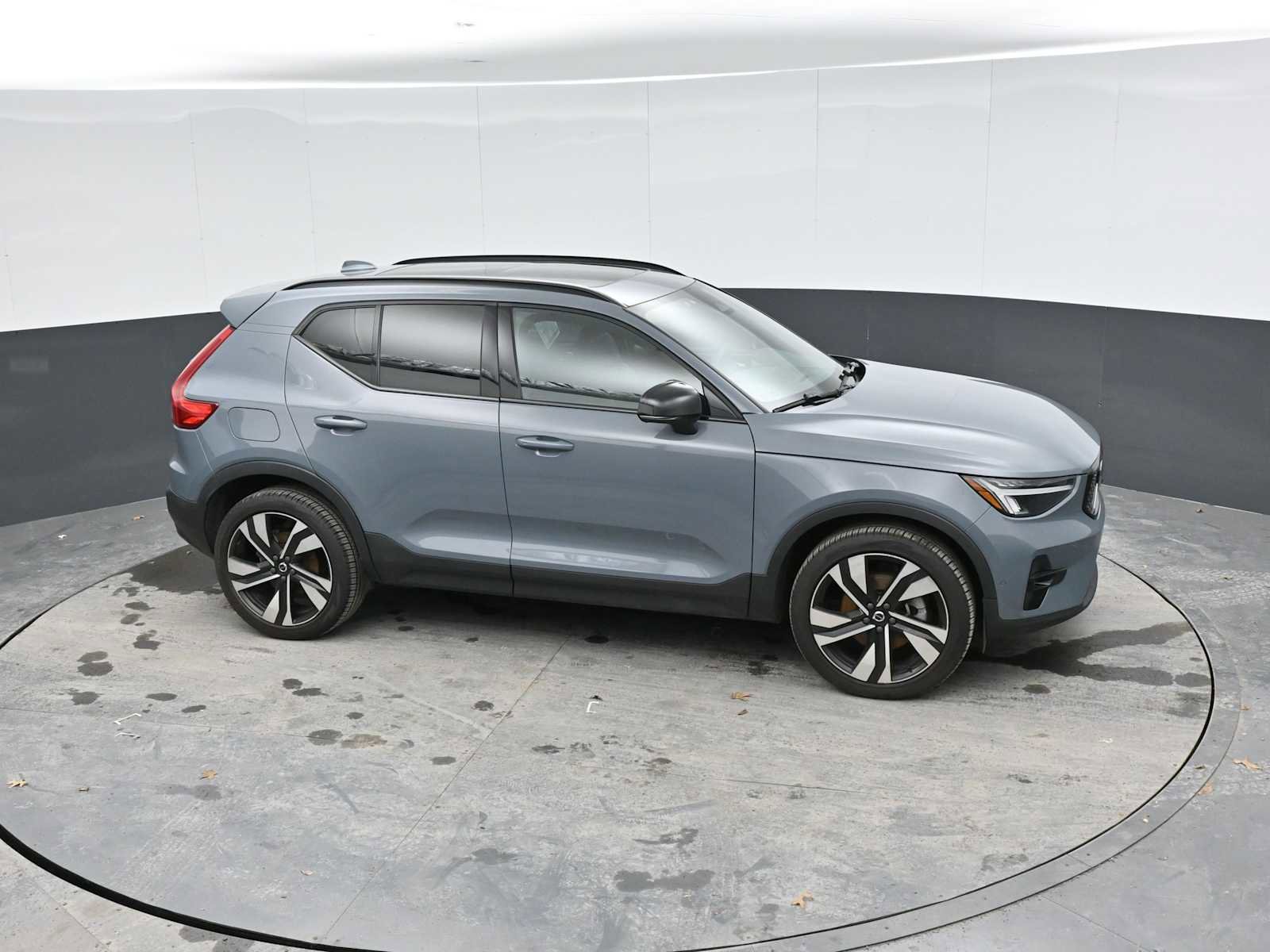 Used 2023 Volvo XC40 B5 Plus w/ Driver Assist Package image 19