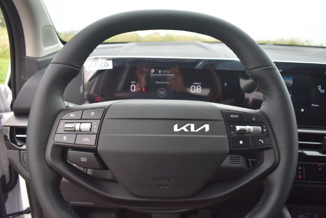 New 2026 Kia Sportage LX w/ LX Convenience Package FWD image 30