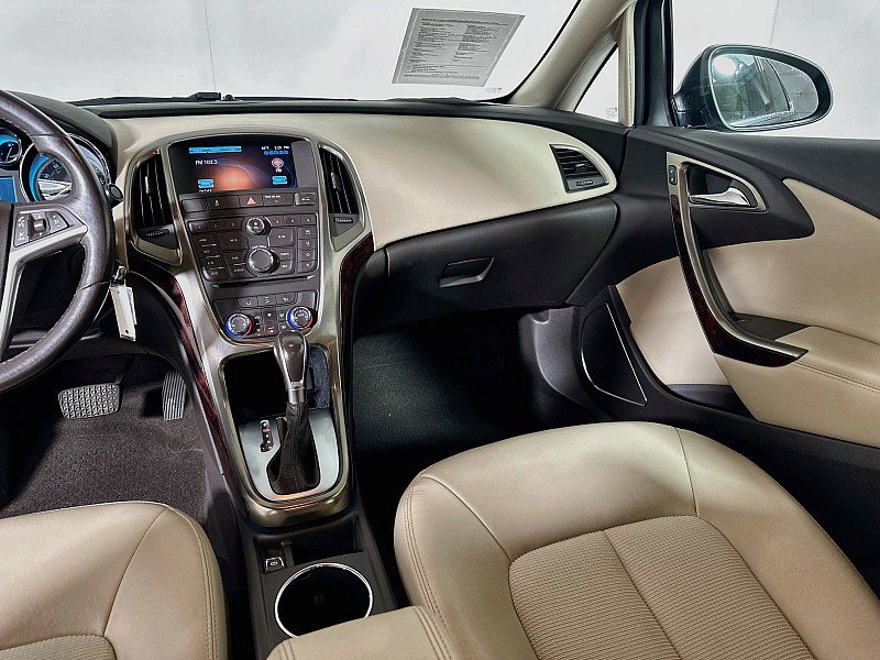 Used 2014 Buick Verano FWD image 22