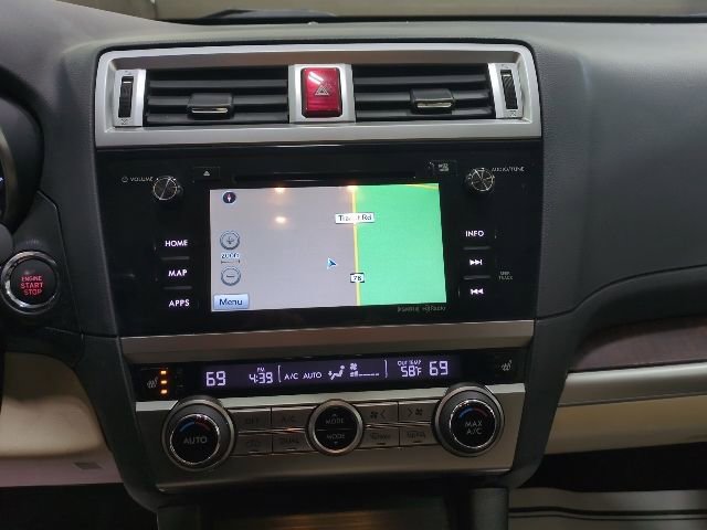 Used 2017 Subaru Outback 3.6R Limited image 11