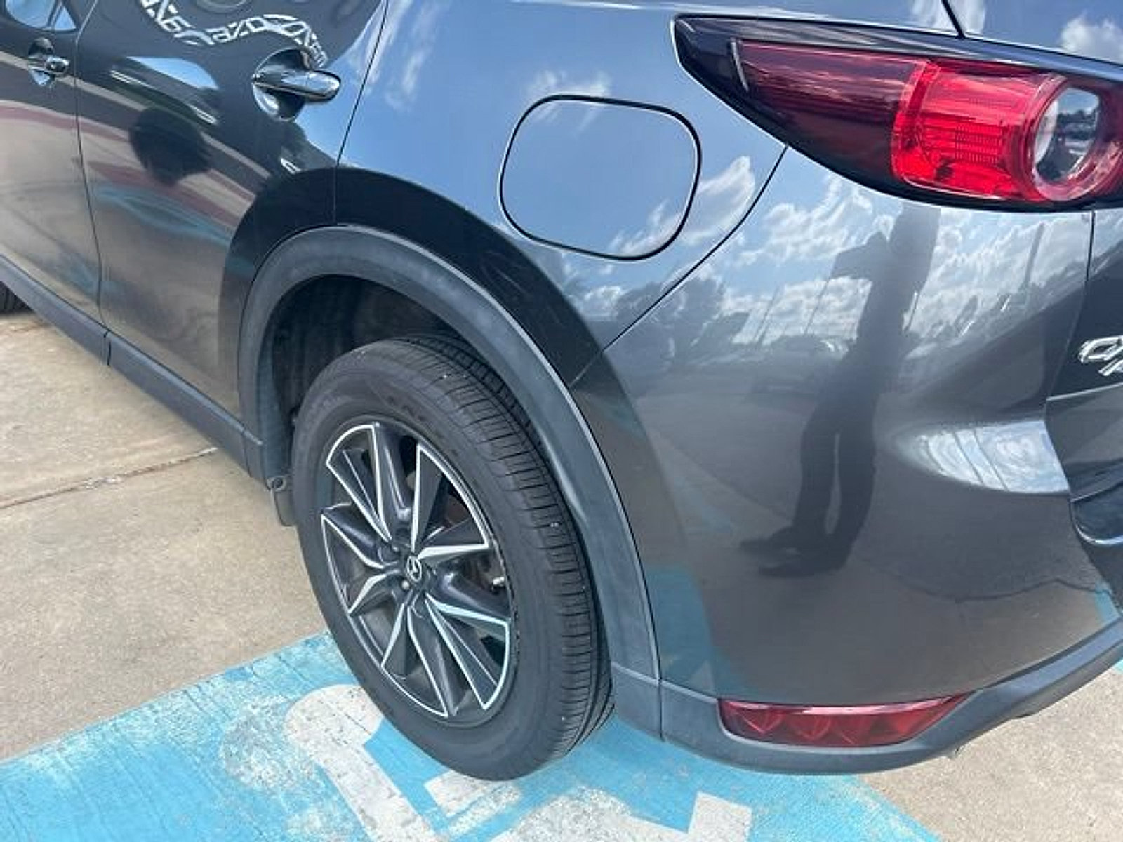 Used 2018 MAZDA CX-5 Touring w/ Preferred Equipment Package AWD/4WD image 33