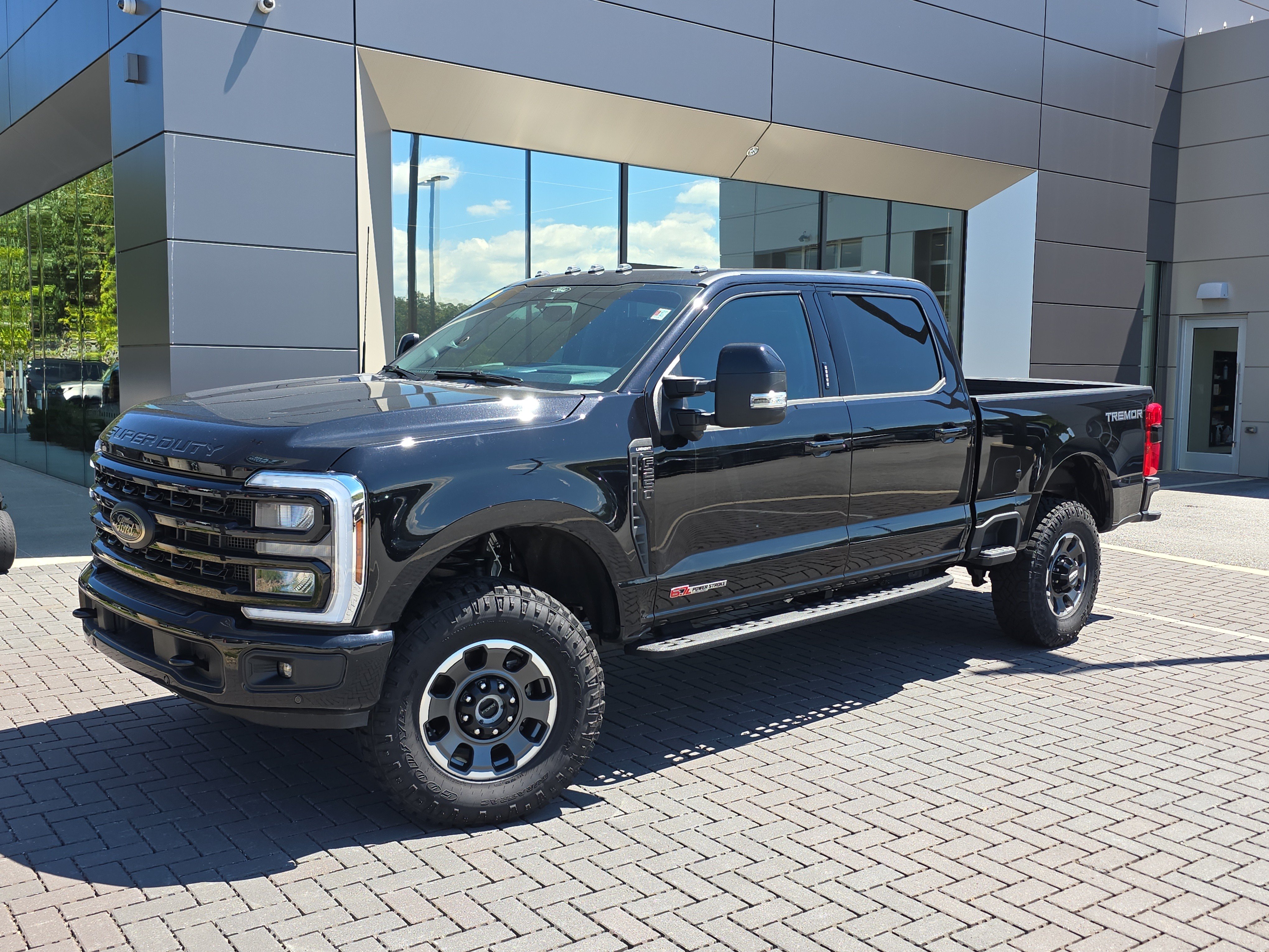 Used 2024 Ford F250 Lariat w/ Lariat Ultimate Package