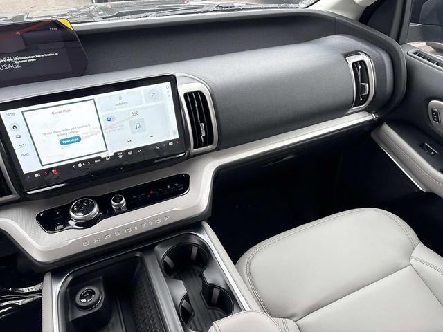 New 2025 Ford Expedition Max Active image 15