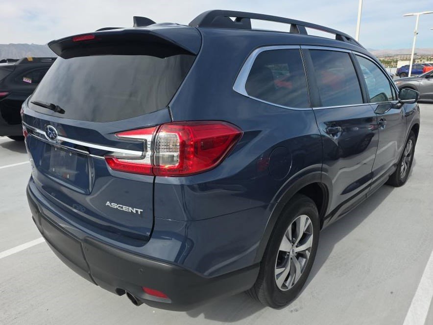 Used 2023 Subaru Ascent Premium w/ Convenience Package image 18