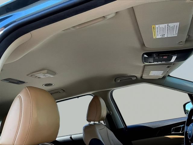 Certified 2023 Kia Carnival EX FWD image 30