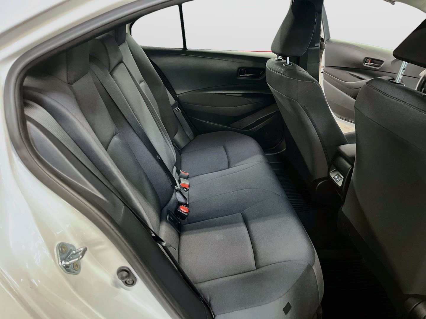 Used 2026 Toyota Corolla LE FWD image 25