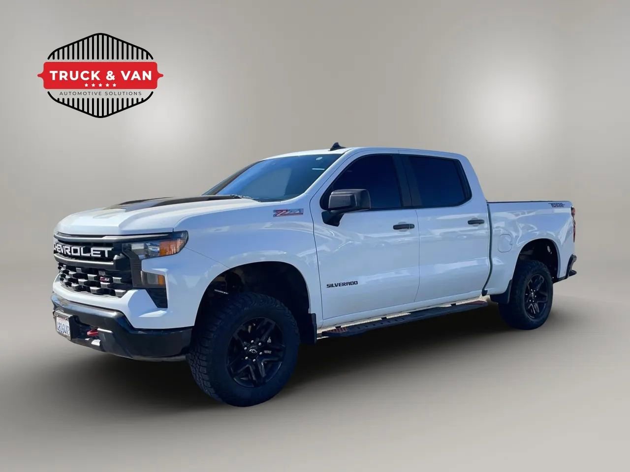 Used 2023 Chevrolet Silverado 1500 Custom Trail Boss AWD/4WD image 1