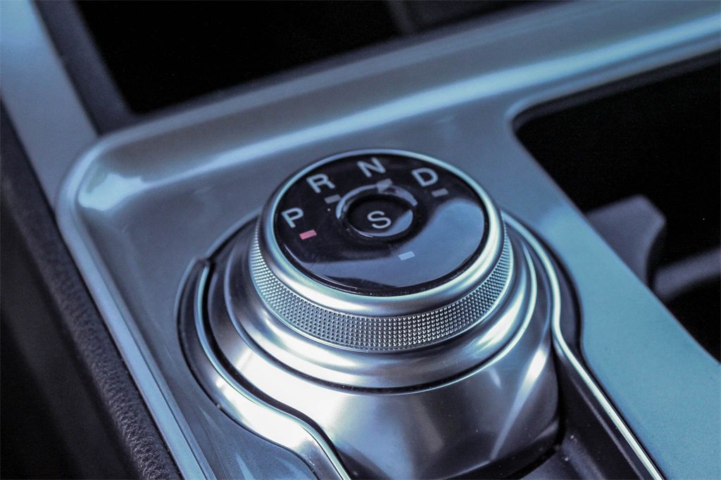 Used 2024 Ford Edge SEL image 24