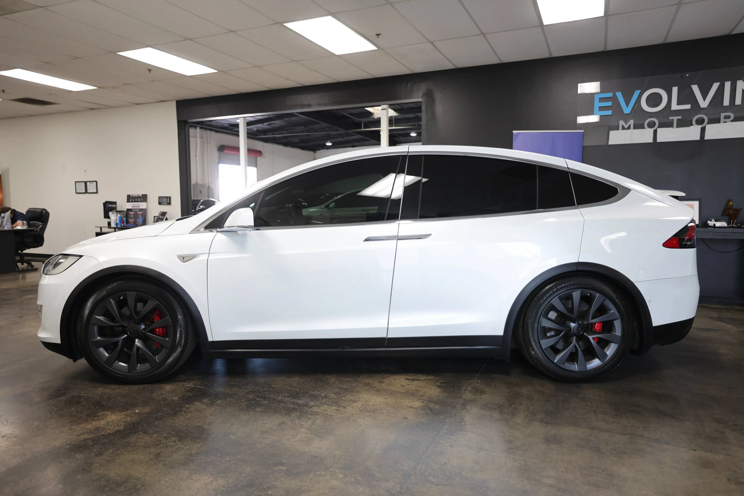 Used 2016 Tesla Model X Performance AWD/4WD image 10
