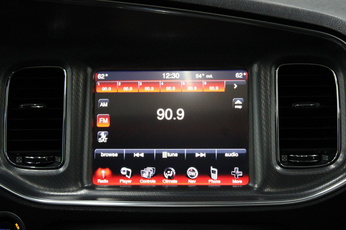 Used 2014 Dodge Charger SXT Plus image 25