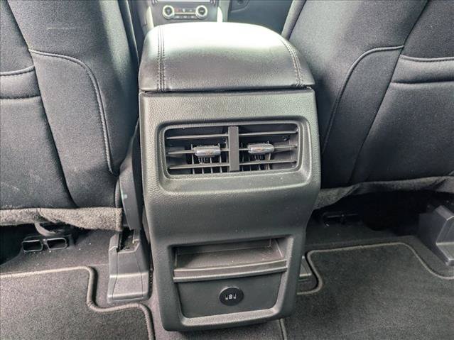Used 2024 Ford Edge SE w/ Black Appearance Package AWD/4WD image 16