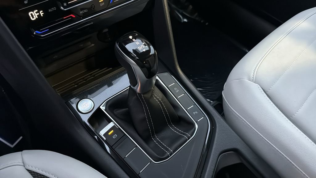 New 2026 Volkswagen Taos SE image 17