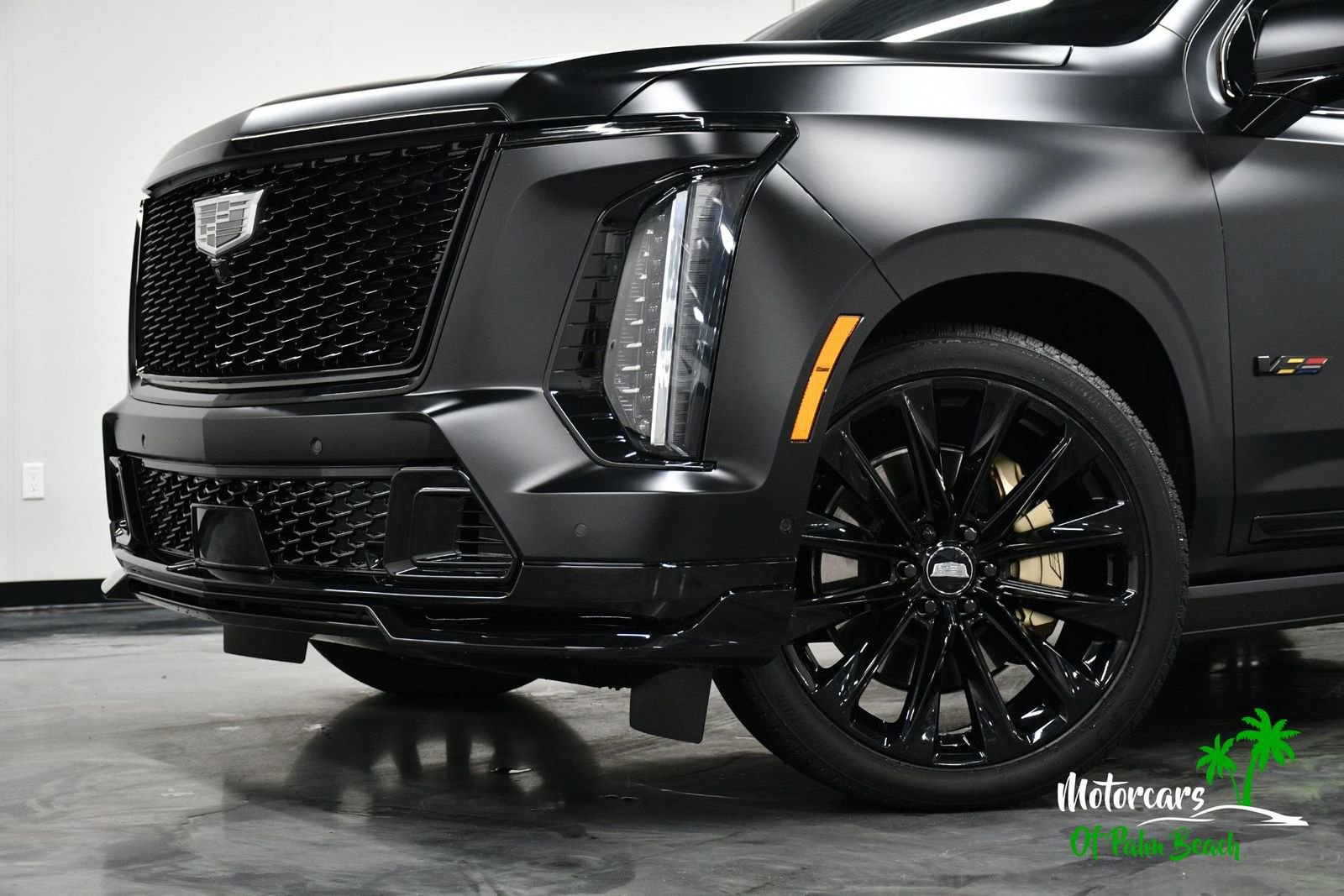 Used 2026 Cadillac Escalade V w/ LPO, ONYX Package image 58