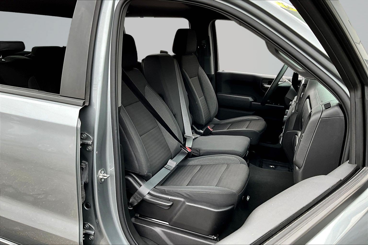 Used 2024 Chevrolet Silverado 1500 Custom w/ LPO, Dark Essentials Package AWD/4WD image 26