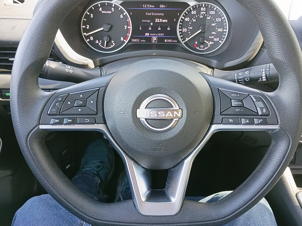 Used 2025 Nissan Sentra SV FWD image 20