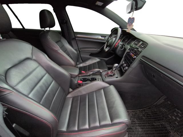 Used 2020 Volkswagen GTI SE FWD image 23