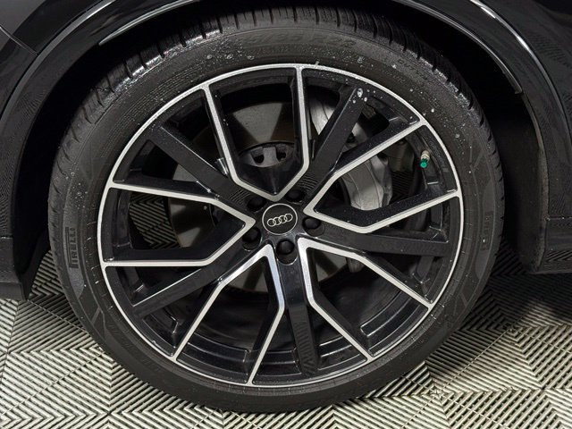 Used 2023 Audi Q7 3.0T Prestige AWD/4WD image 14