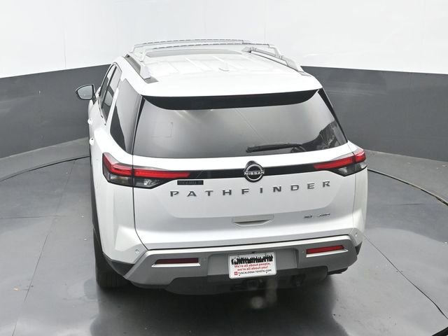 Used 2025 Nissan Pathfinder SL w/ SL Premium Package AWD/4WD image 15