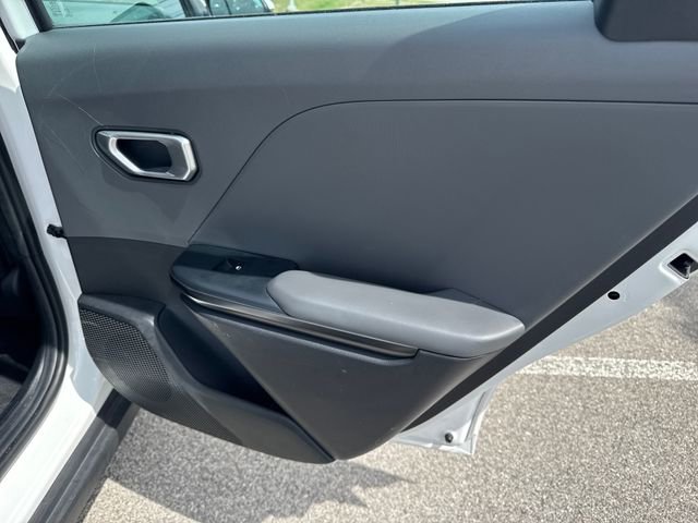 Used 2025 Kia K4 FWD image 32