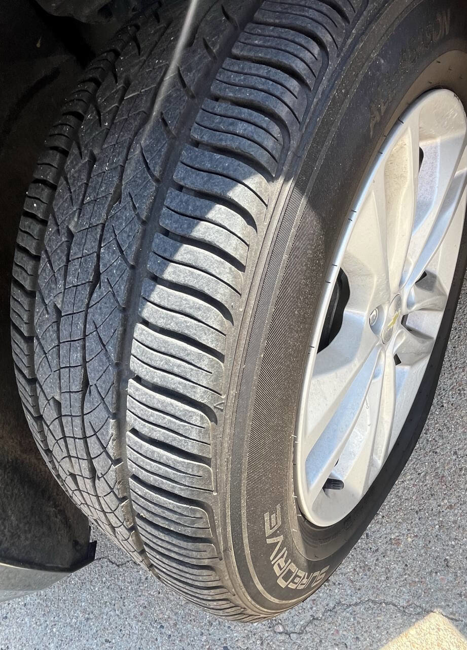 Used 2017 Chevrolet Malibu LT image 26