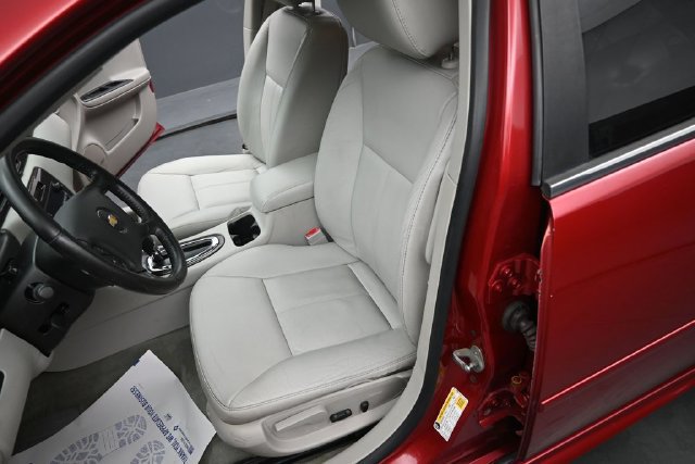 Used 2014 Chevrolet Impala LTZ FWD image 19