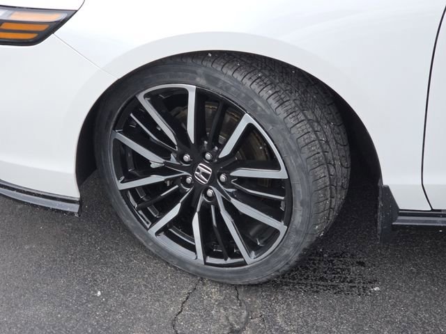 Used 2023 Honda Accord Touring image 24