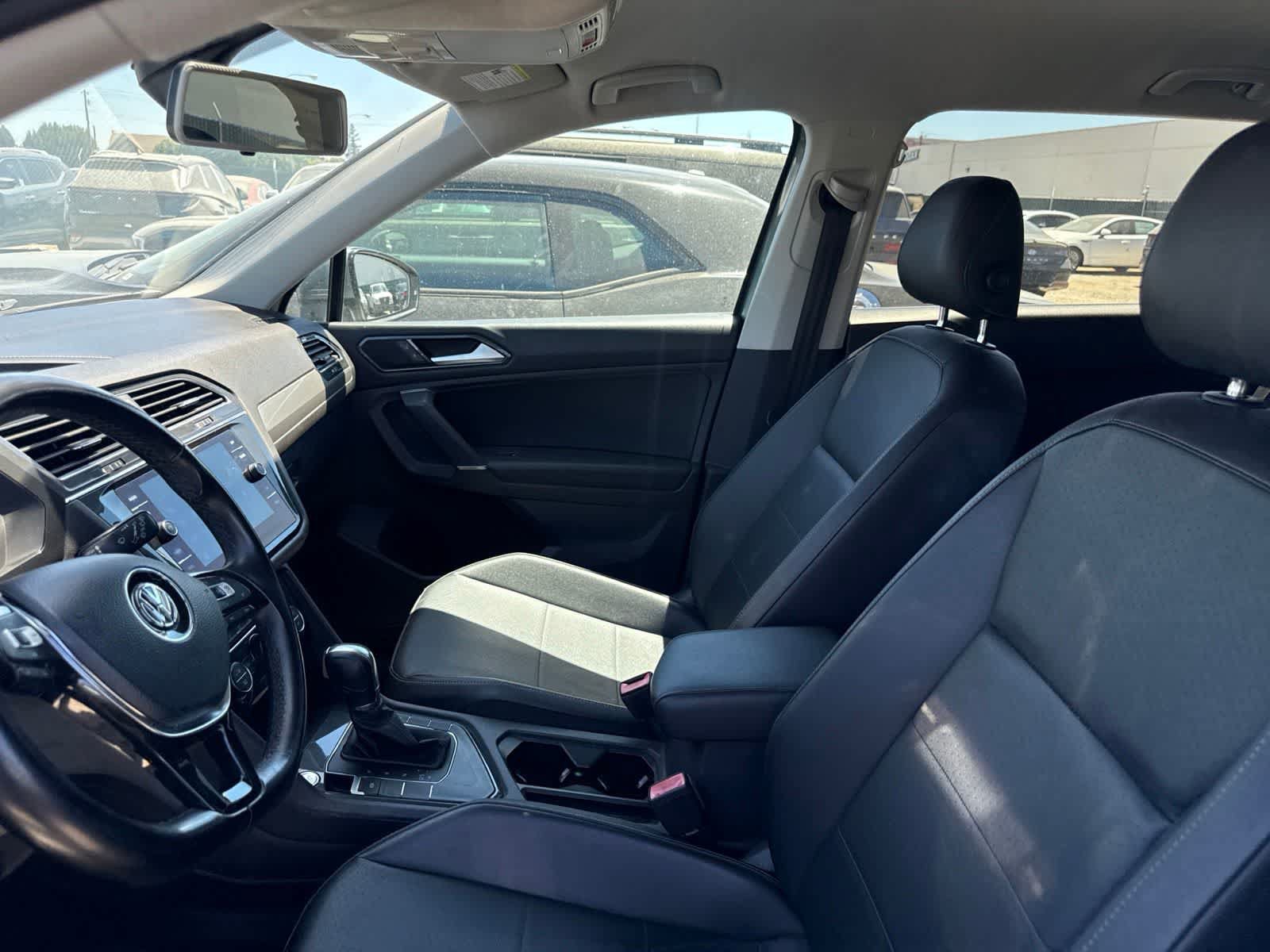 Used 2018 Volkswagen Tiguan SE FWD image 21