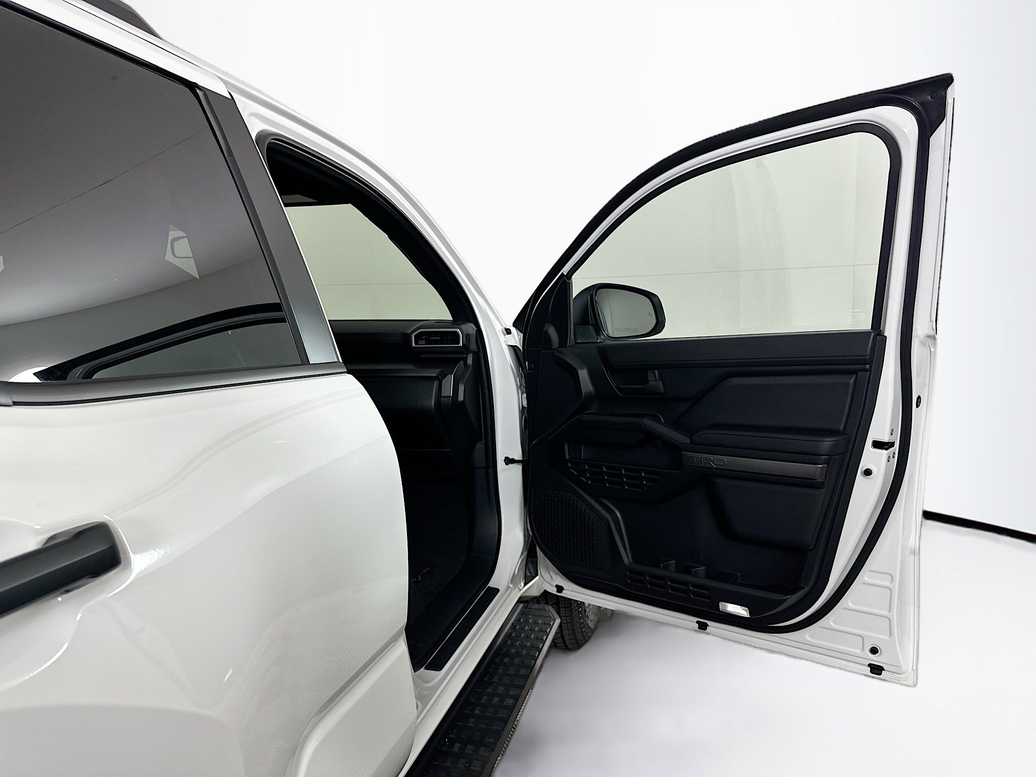 Used 2025 Toyota 4Runner TRD Off-Road image 30