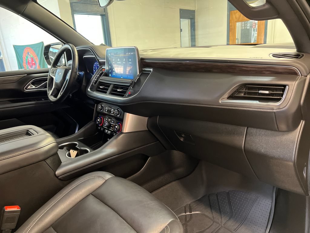Used 2023 Chevrolet Tahoe Z71 w/ Luxury Package AWD/4WD image 41