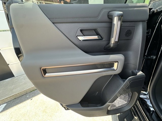 New 2025 GMC Hummer EV 2X image 25