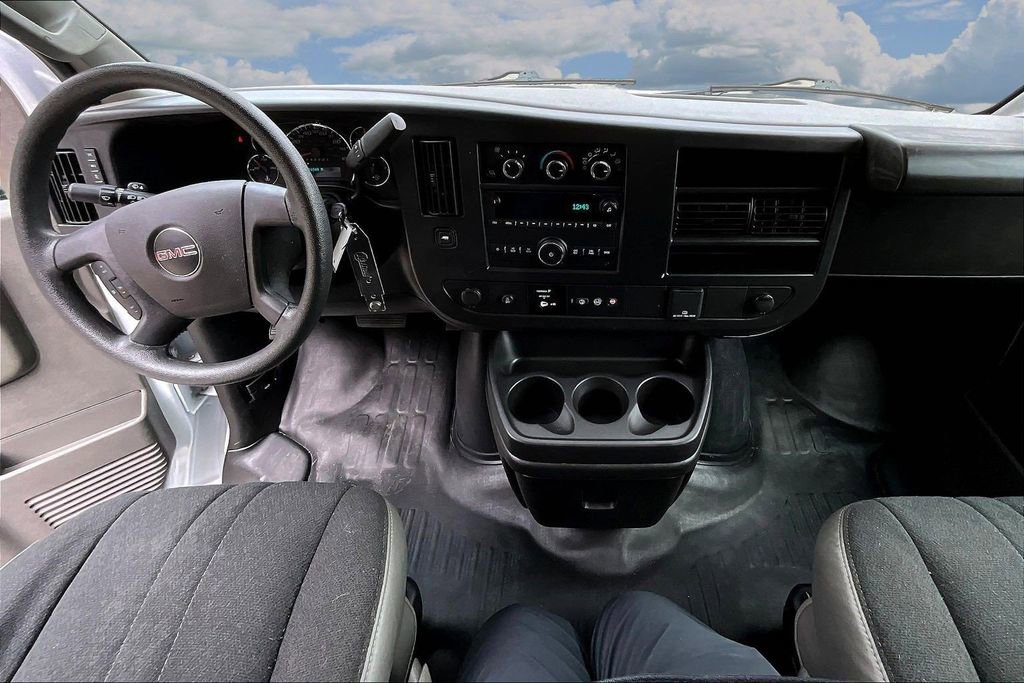 Used 2024 GMC Savana 2500 w/ Driver Convenience Package image 9