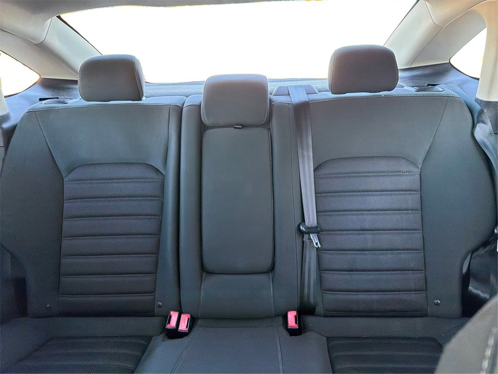 Used 2018 Ford Fusion SE image 15