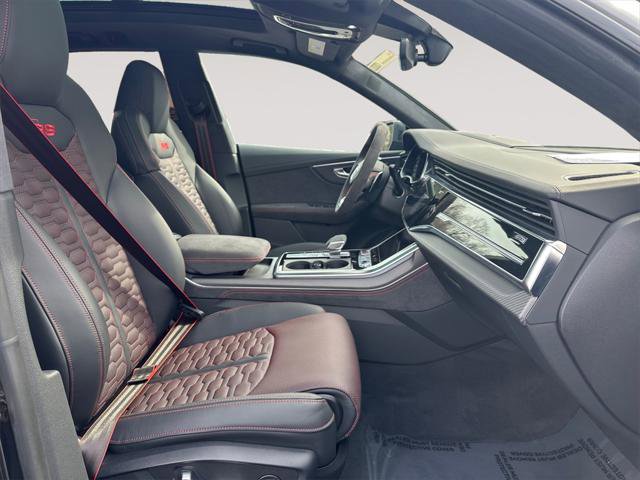 Certified 2025 Audi RS Q8 performance image 15