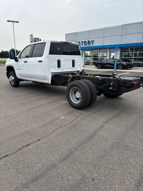 Used 2024 Chevrolet Silverado 3500 W/T w/ WT Convenience Package AWD/4WD image 3