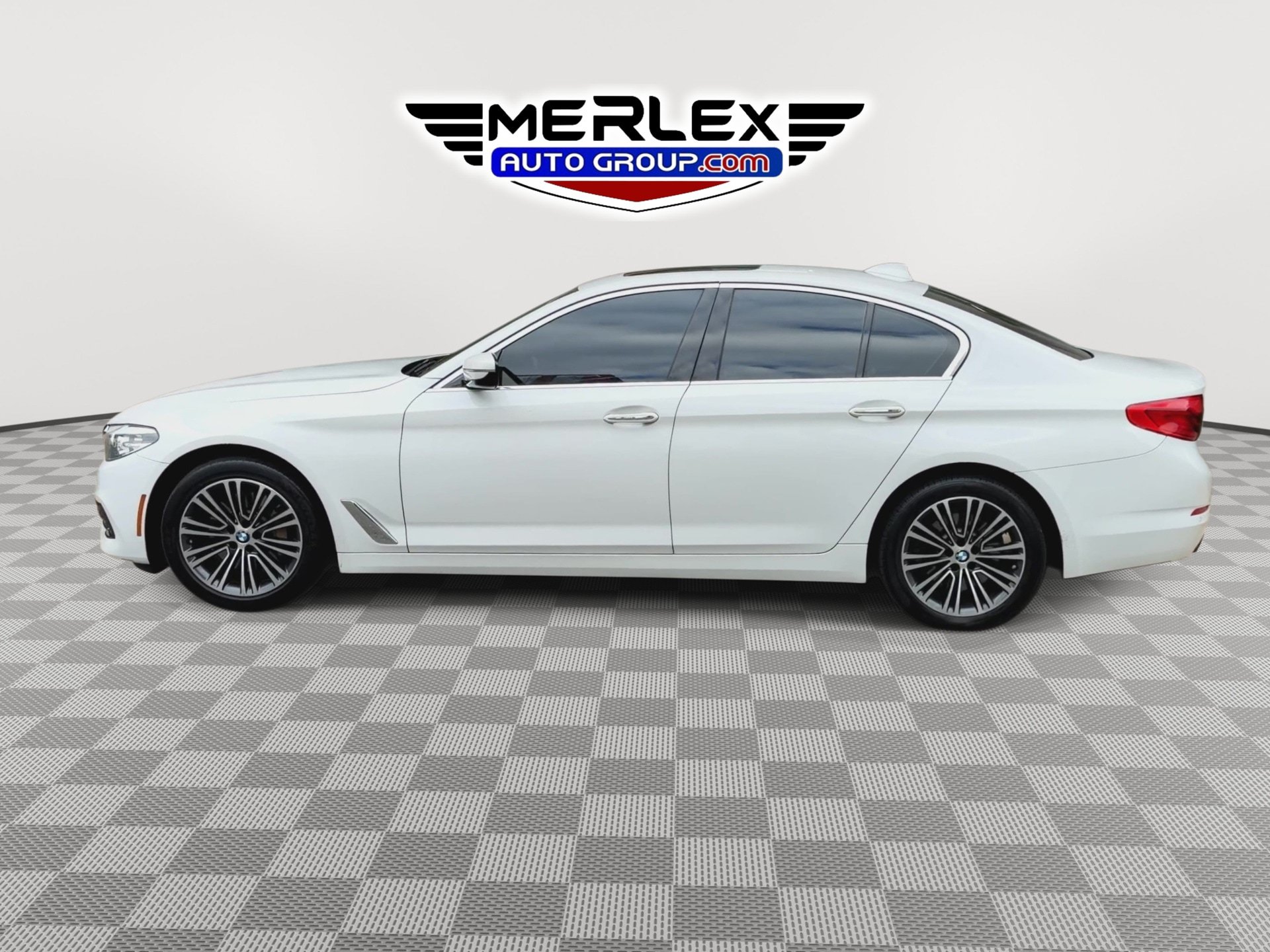 Used 2018 BMW 530i RWD image 5