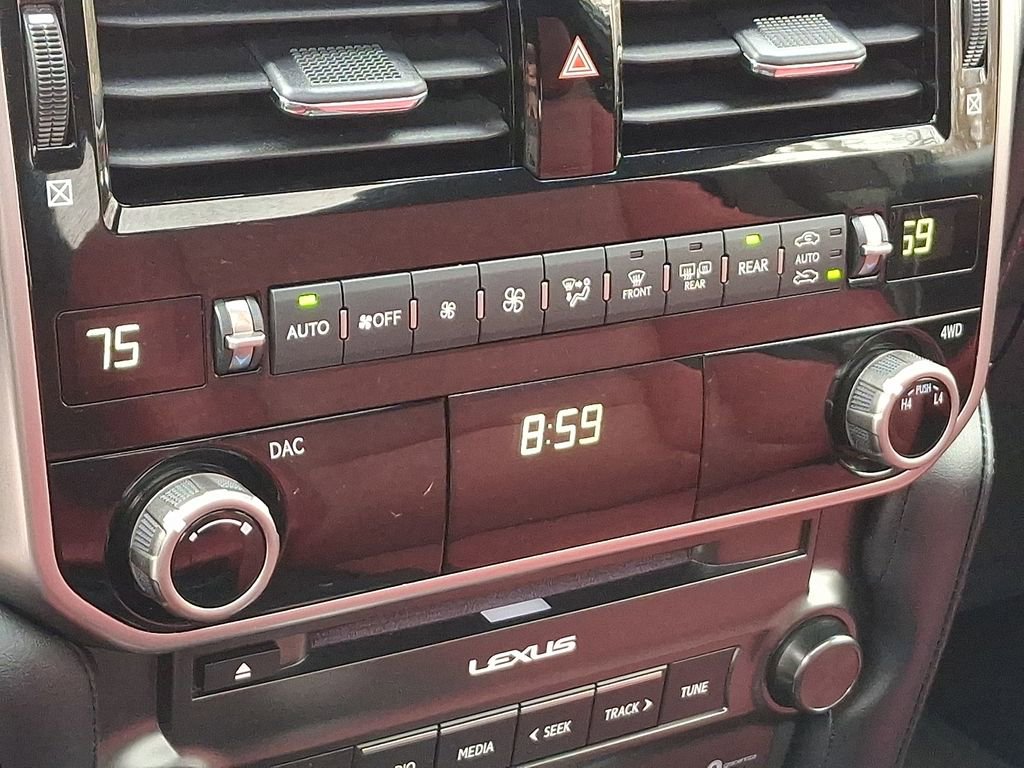 Used 2023 Lexus GX 460 Premium w/ Premium Plus Package AWD/4WD image 17