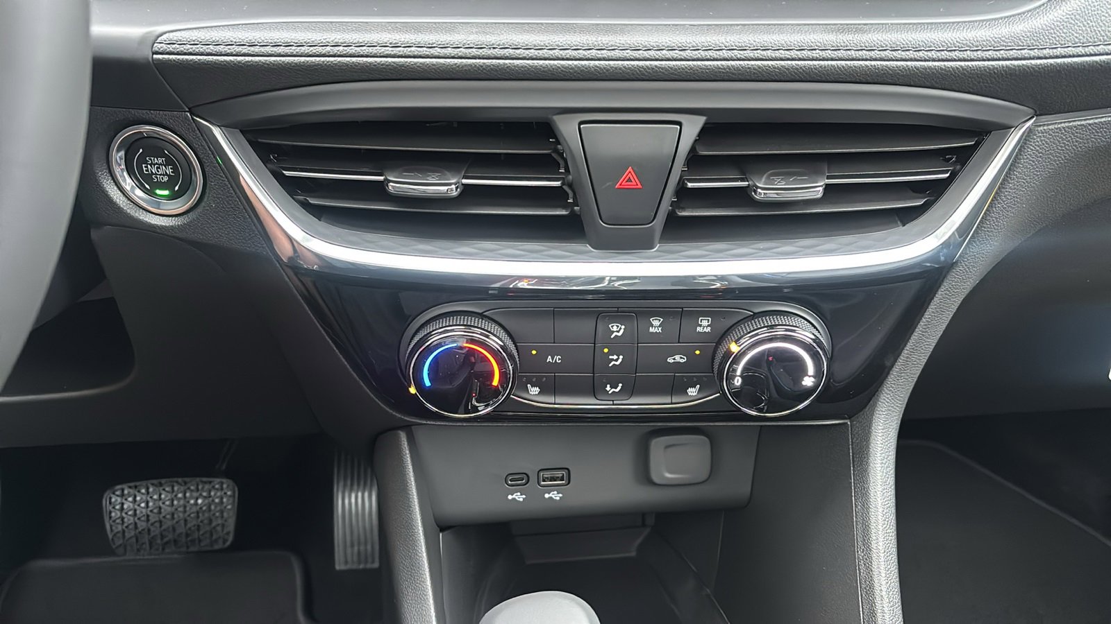 New 2026 Buick Encore GX Sport Touring w/ Comfort Package image 16