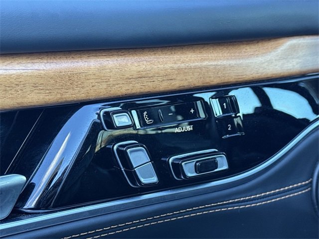 Used 2024 Jeep Grand Wagoneer L Series III image 12