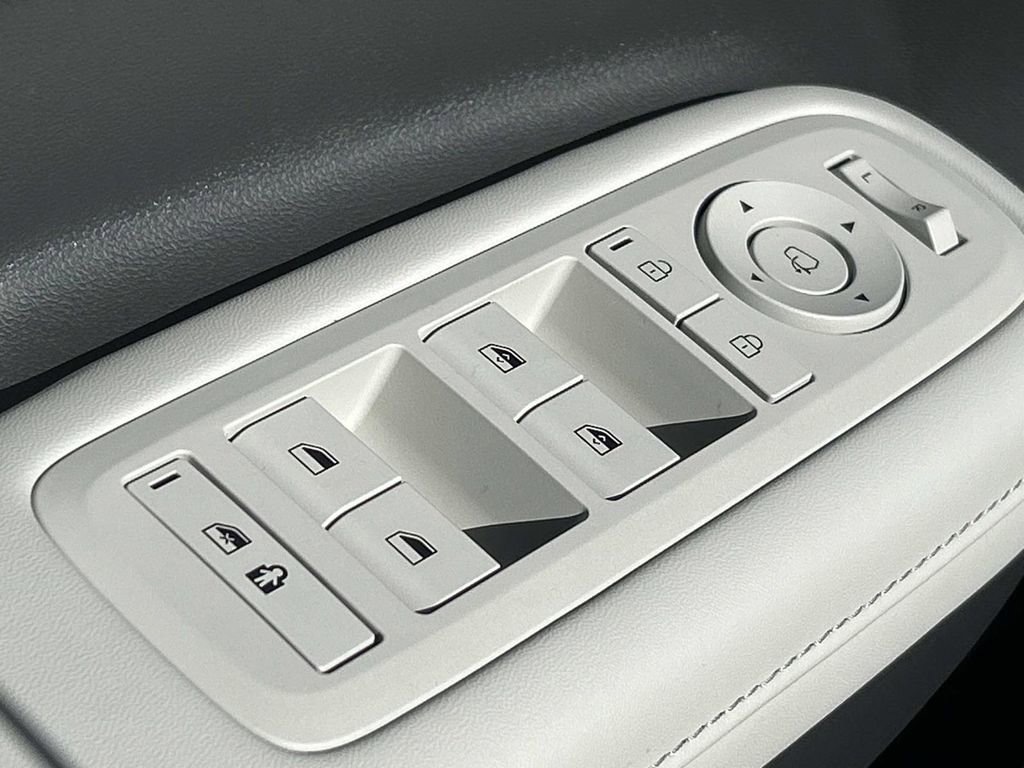 New 2026 Hyundai Santa Fe Limited image 17