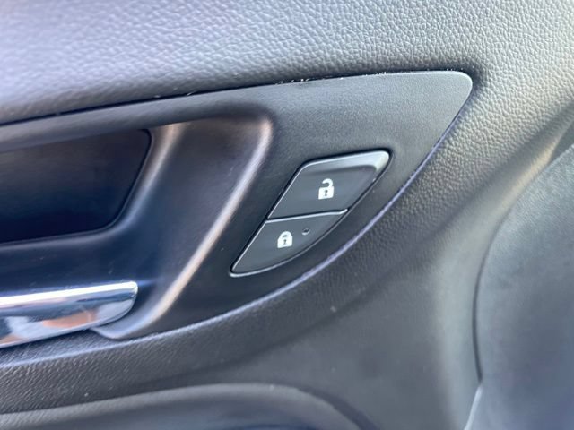 Used 2021 Chevrolet Equinox LT FWD image 11