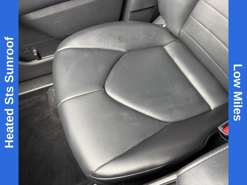 Used 2021 Toyota Highlander XLE AWD/4WD image 26